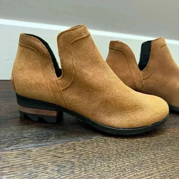 Sorel Suede  Ankle Boot - Picture 6 of 8